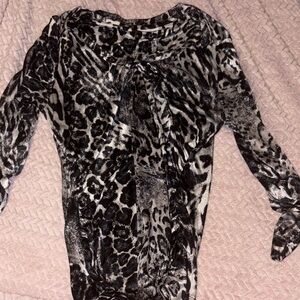 New York & Company Black and White Patterned Top